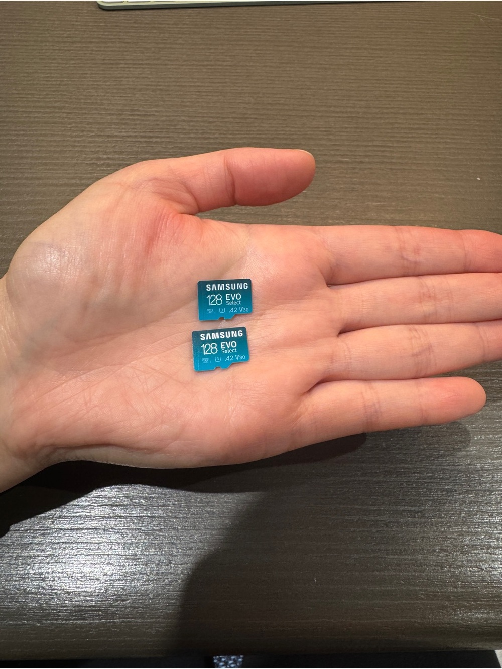 SAMSUNG EVO Select Micro SD-Memory-Card, 128GB microSDXC 130MB/s Full HD & 4K